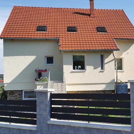 Dalia Apartman Тихани Екстериор снимка